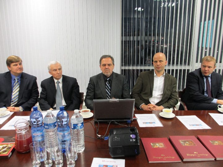 Kopiga Latvijas un Igaunijas Valdes sede Riga 22.12.2012 5
