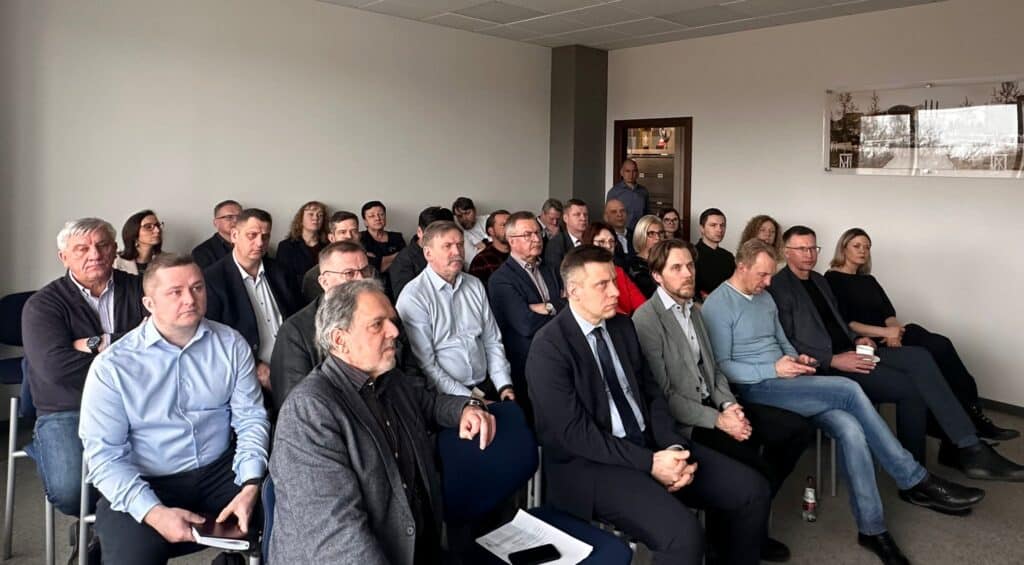 bra valdes sede 2025 gada marta